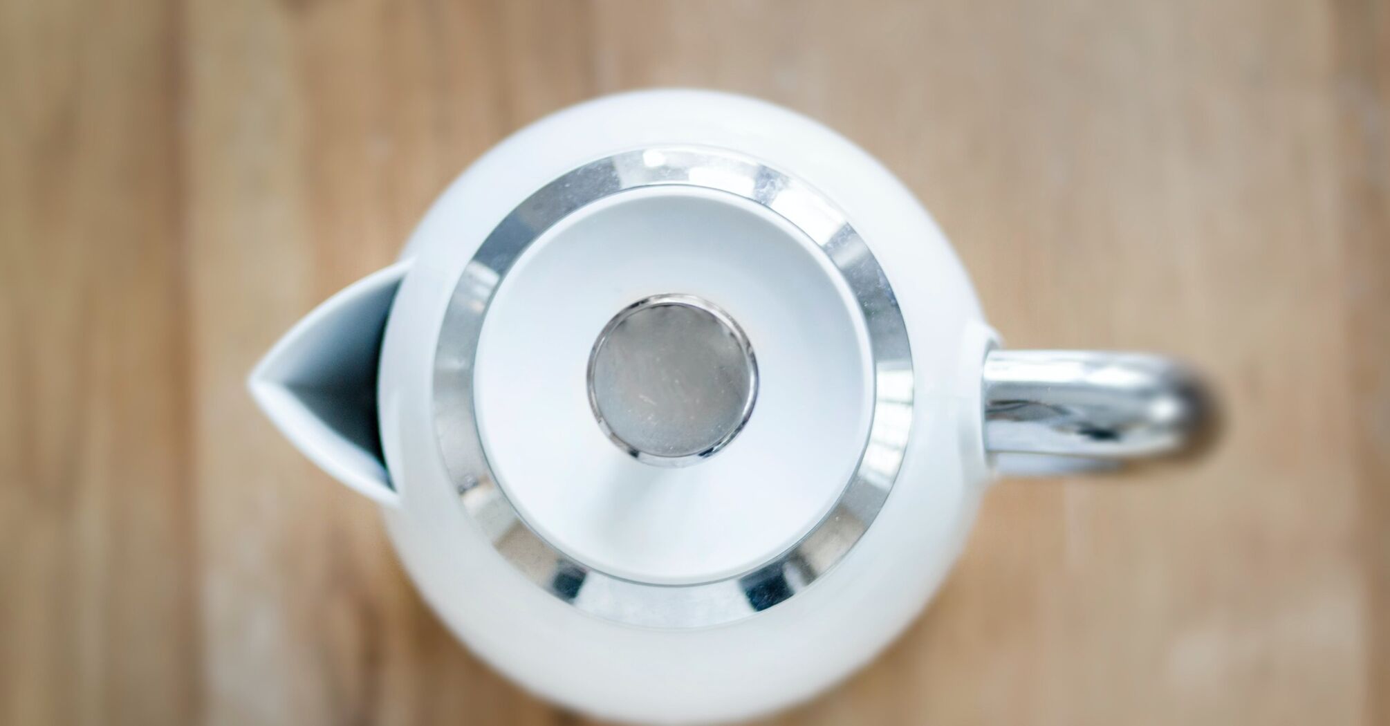 How to easily remove carbon deposits from a kettle: an effective life hack