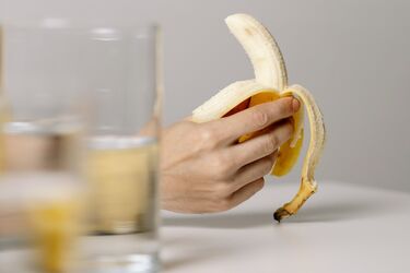 Don't throw them away: what banana peels can be used for