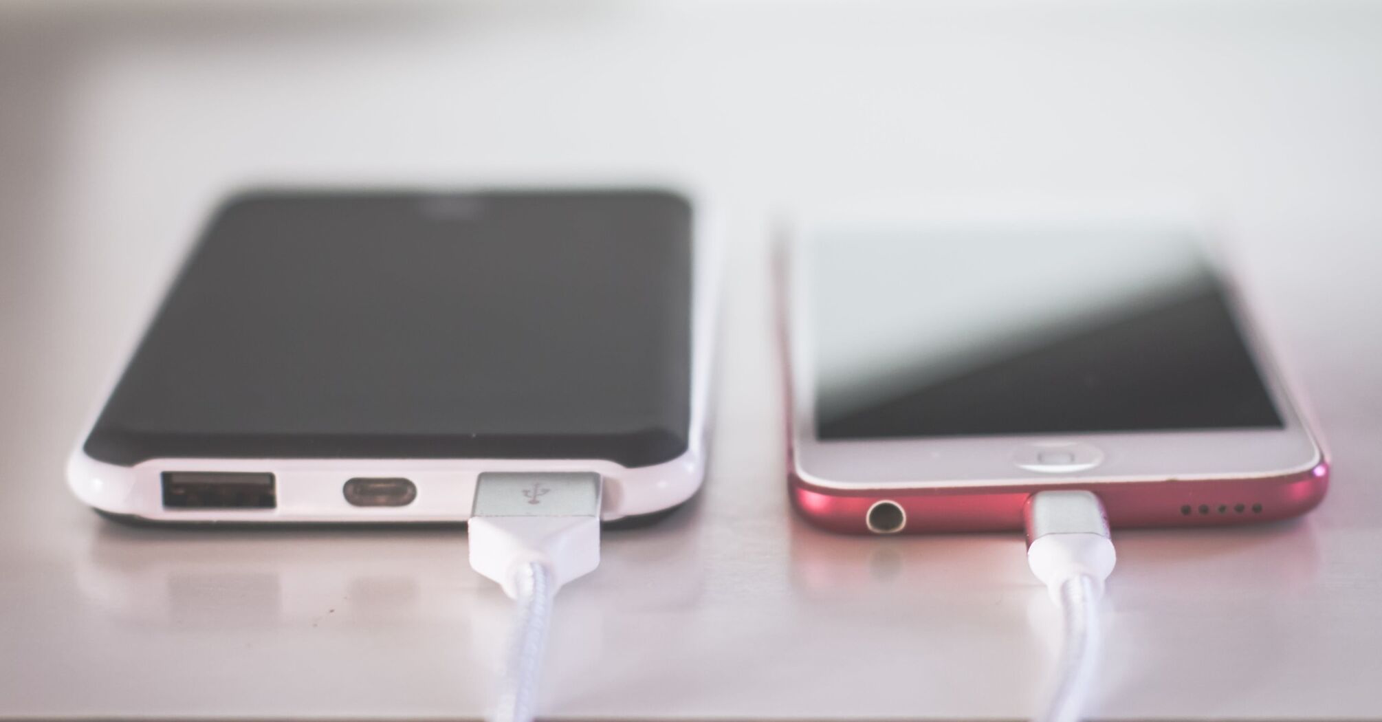 Top 5 ways to charge your phone without harming the battery