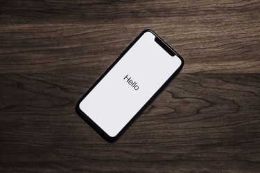 Какой телефон получил безумный успех: 5 интересных фактов