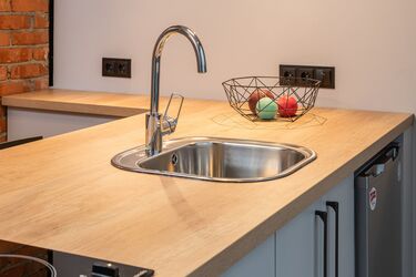 4 продукти, які не можна змивати в раковину або унітаз