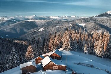 Зима у карпатській Верховині. Чим зайнятися де зупинитися та що роздивитися