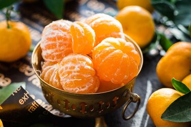 All it takes is water: how to turn sour tangerines into sweet ones in minutes