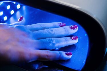 Can damage DNA: scientists warn of the danger of UV nail polish dryers