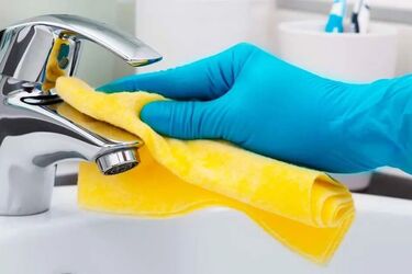 Just 2 tablespoons of this remedy will make your faucets shine