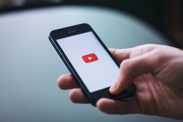 Величезне охоплення аудиторії та різноманітний досвід, який YouTube пропонує своїм користувачам