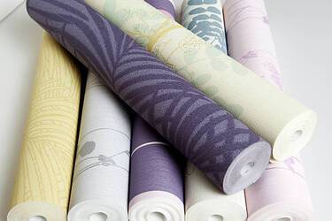 How to remove ink from wallpaper: 3 quick ways