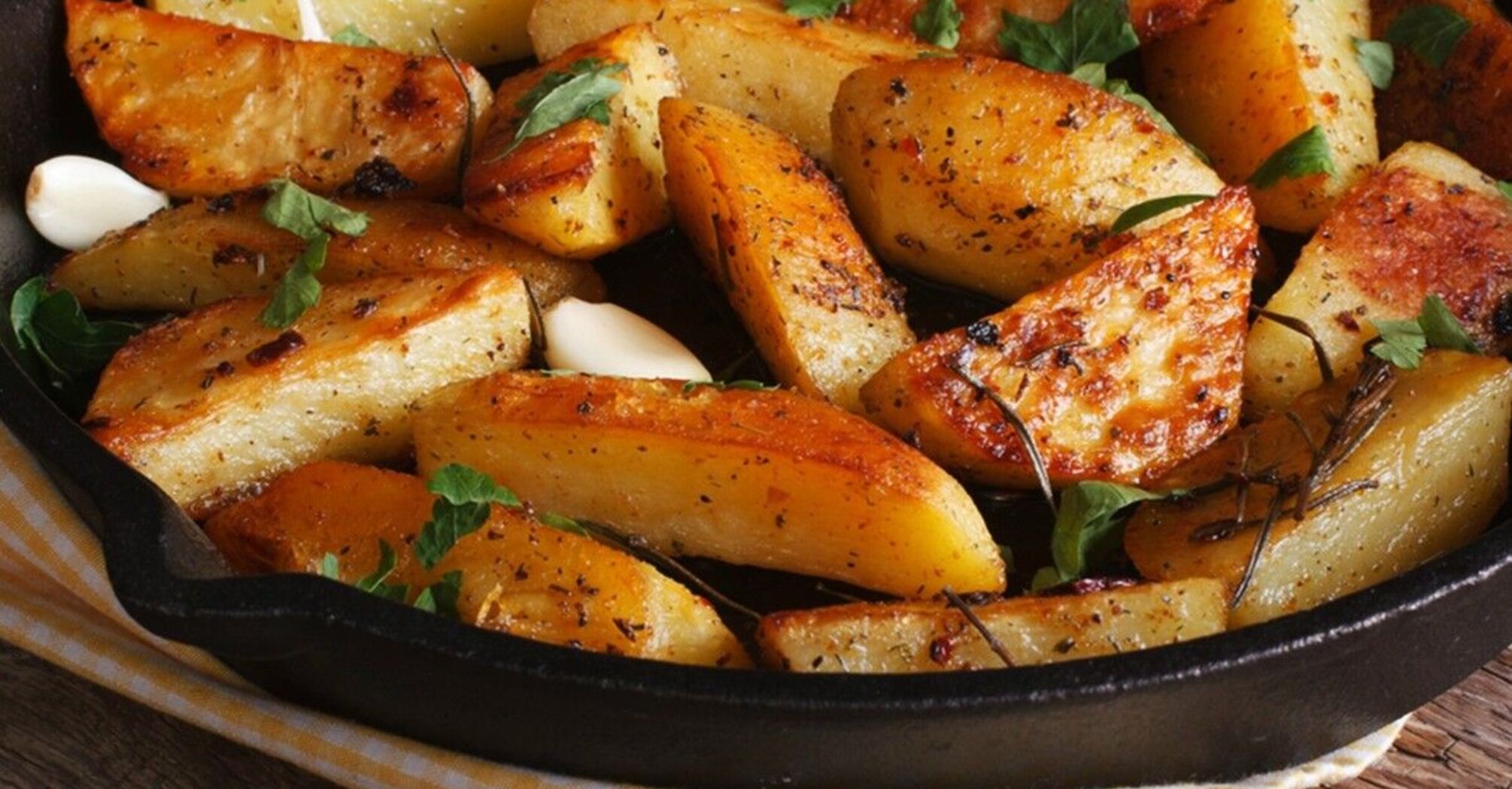Как жарить картофель до хрустящей корочки