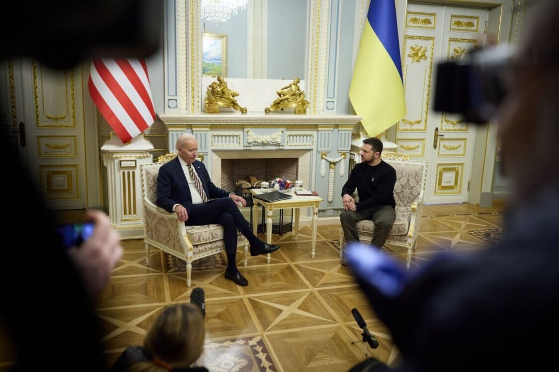 'Исторический визит': фоторепортаж со встречи Зеленского и Байдена в Киеве