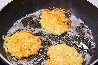 Всего один ингредиент и драники не потемнеют