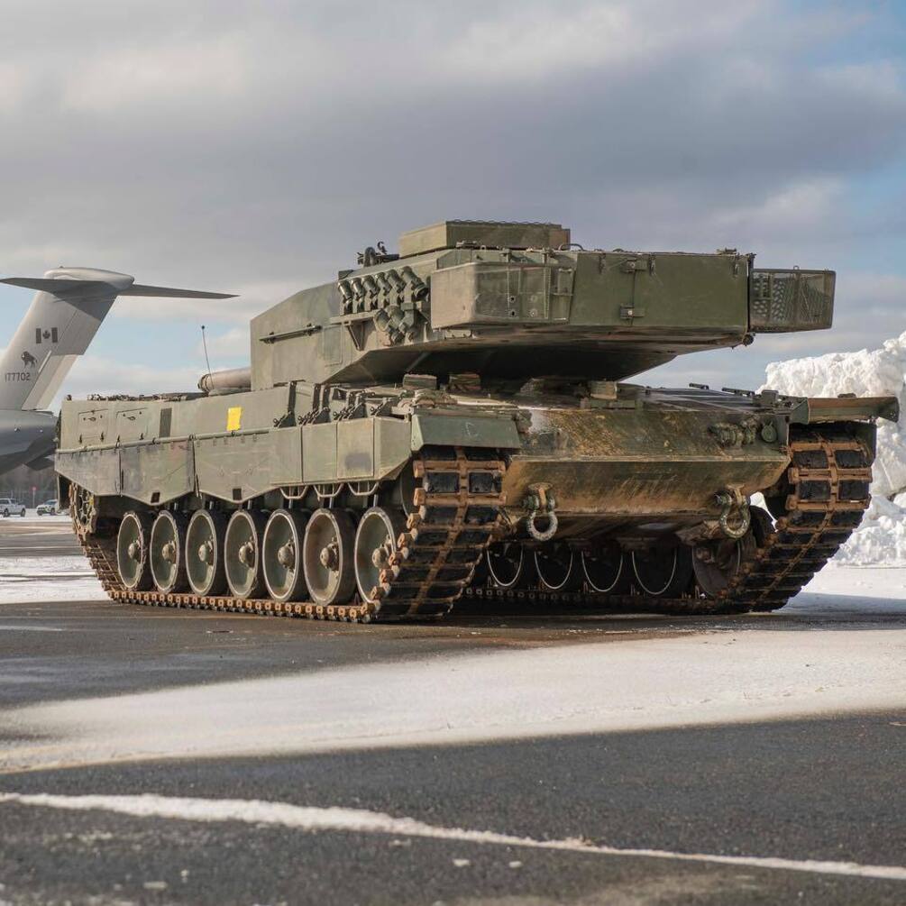 На годовщину вторжения: первые польские Leopard 2 уже в Украине
