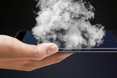 Как пользоваться смартфоном, чтобы он не взорвался в руках: советы экспертов