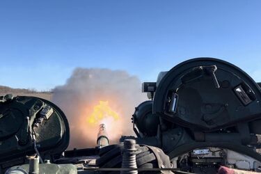 'Гарне фаєр-шоу': бійці з 92-ї бригади на Сватівському напрямку ліквідували склад ворога з боєкомплектами (відео)