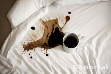 Як ефективно очистити матрац від плям перекисом водню