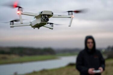 'Відважний сержант Mavic': аеророзвідники за допомогою дрона знищили ворожий безпілотник (відео)