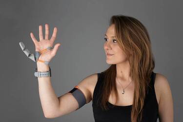 Ученые из Америки создали роботизированный 6 палец для руки
