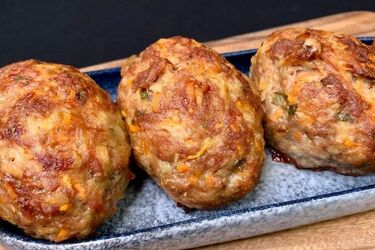 Як зробити котлети без хліба цибулі та яєць на Великдень 2023