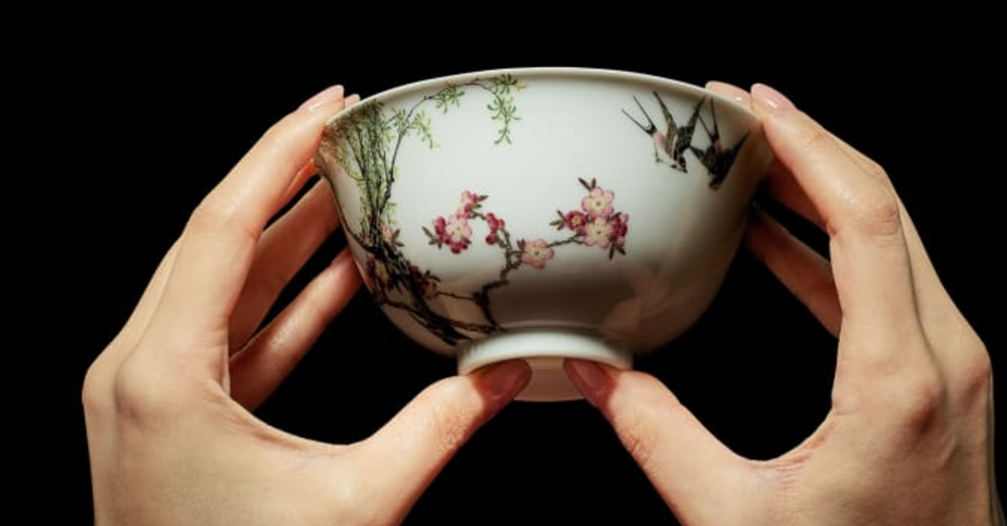 $25 млн. за чашу: на аукционе Sotheby's ушла с молотка уникальная китайская чаша 18 века