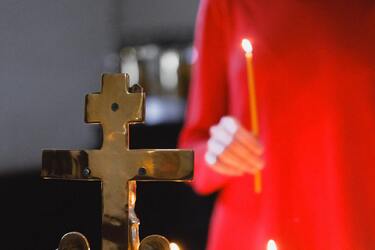 Що робити з церковними свічками, принесеними після освячення великоднього кошика: основні правила