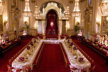 Король Чарльз ІІІ обрав фірмову страву на свою коронацію: рецепт 'королівського пирога'