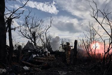 'Красивый бабах': десантники показали, как из Javelin ликвидировали вражеский танк и его экипаж