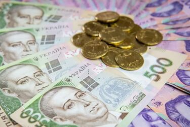 Сами станете бедными: в какие дни недели запрещено одалживать деньги