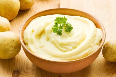 Когда нужно солить воду при варке картофеля и как приготовить вкусное пюре