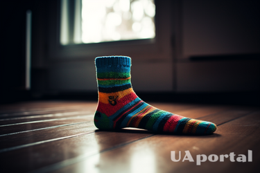 Почему нельзя ходить в одном носке