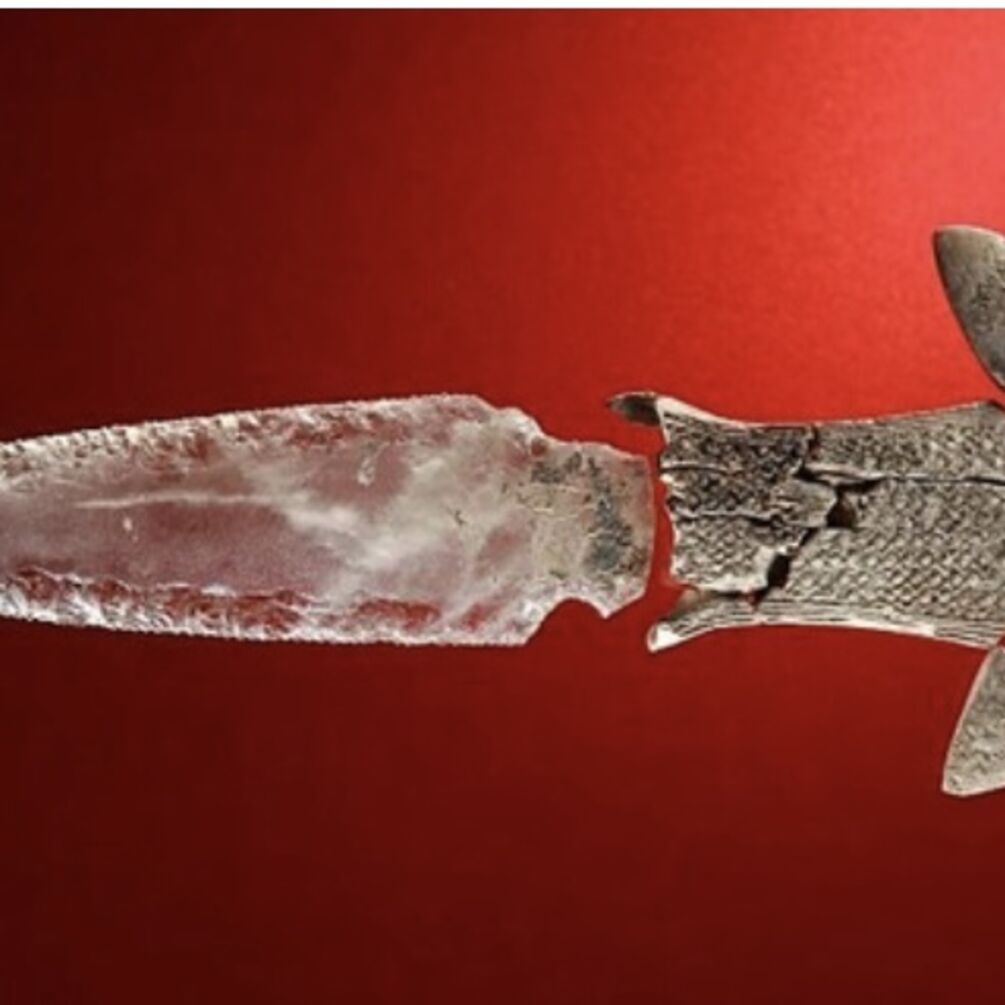 В Испании нашли хрустальный кинжал возрастом 5000 лет: пример высшего мастерства