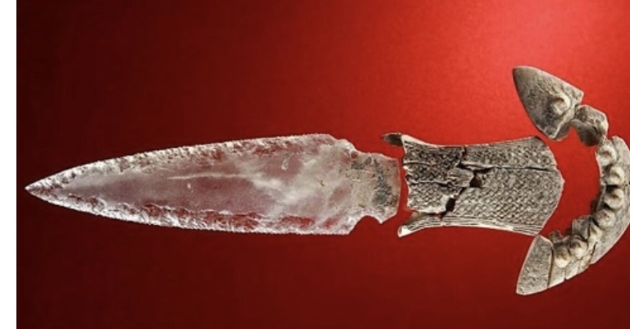 A 5000-year-old crystal dagger found in Spain: an example of the highest craftsmanship