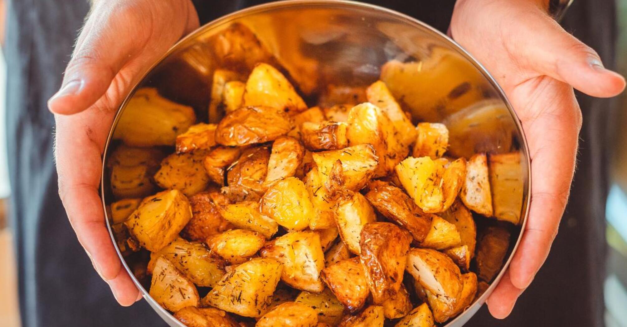 Молодой картофель в пряном соусе