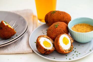 Простой рецепт яиц по-шотландски на завтрак