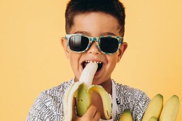 Scientists explain why you shouldn't throw away the veins from bananas