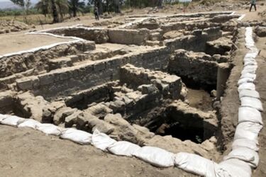 Archaeologists discover ruins of a church built on the foundations of the house Apostles Peter and Andrew in Israel