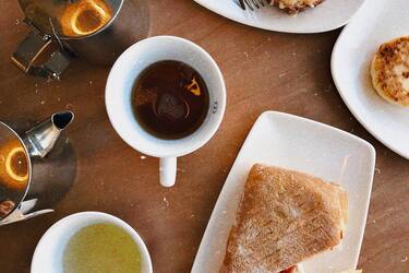 Doctors explained what foods to avoid during breakfast