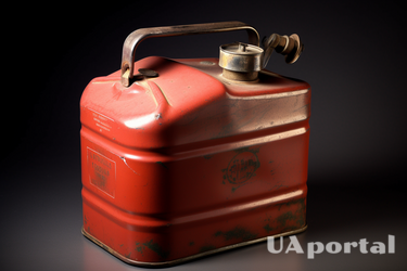 Як оцінити якість бензину за допомогою аркуша паперу