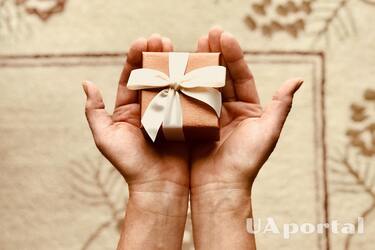 Что подарить родителям на годовщину