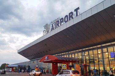 В аэропорту Кишинева иностранец открыл стрельбу, нападающий может быть вагнеровцем (видео)