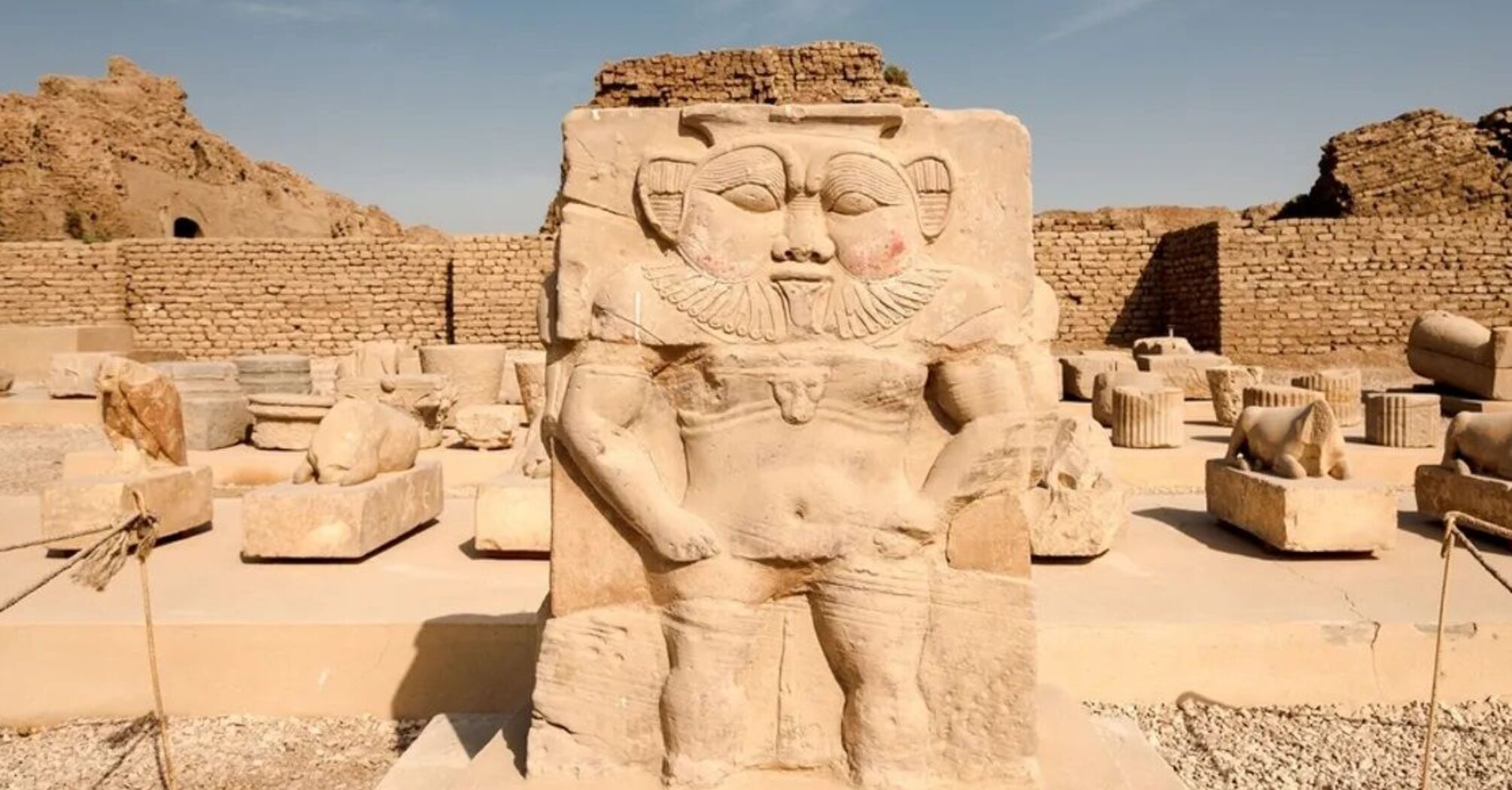 Давні єгиптяни робили коктейлі з наркотиків та крові людей: вчені знайшли докази