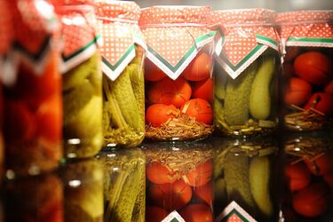 Какие овощи и фрукты следует консервировать на зиму в июне