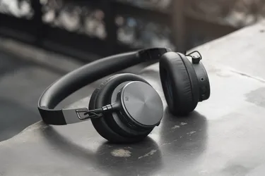 Що краще: прововідні чи блютуз навушники?