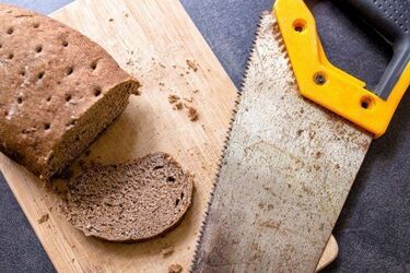 Что делать, чтобы черствый хлеб стал мягким