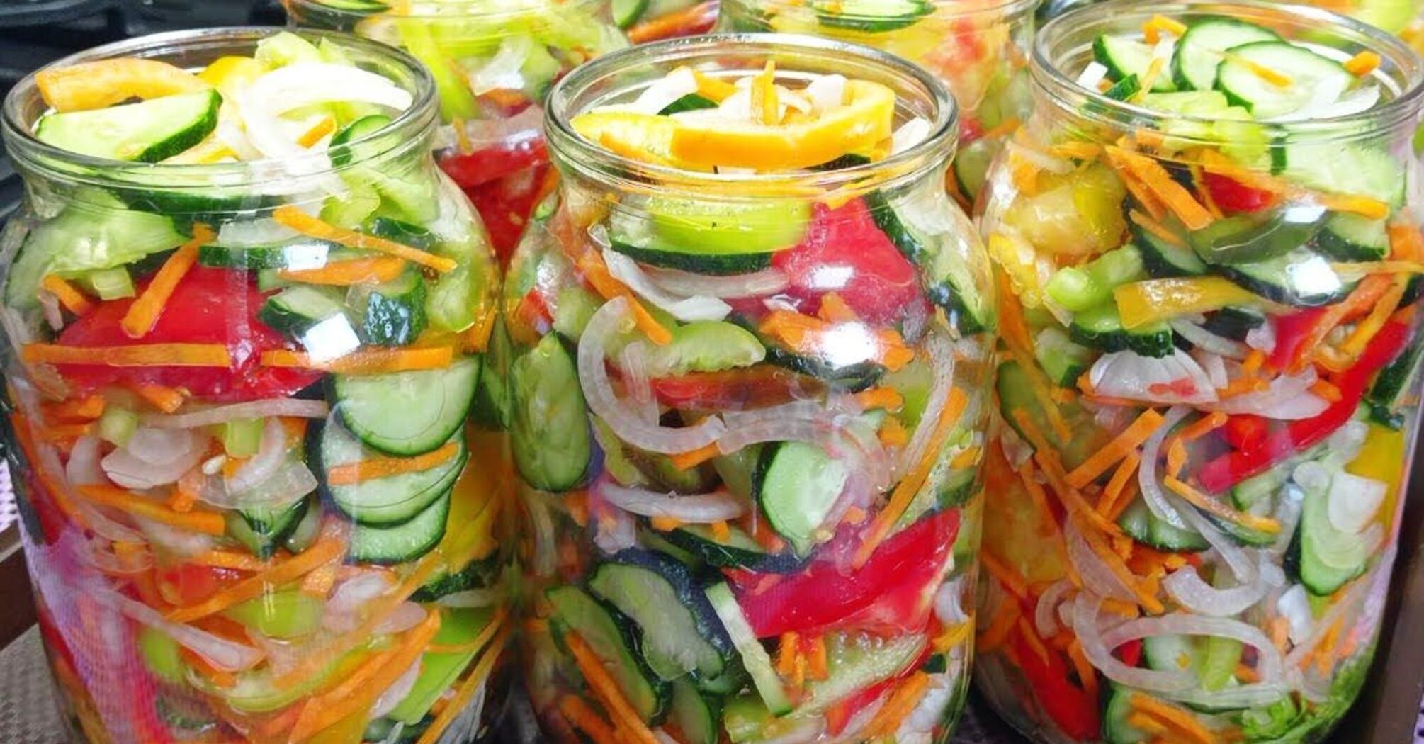 Как приготовить рецепт Летний салат на зиму