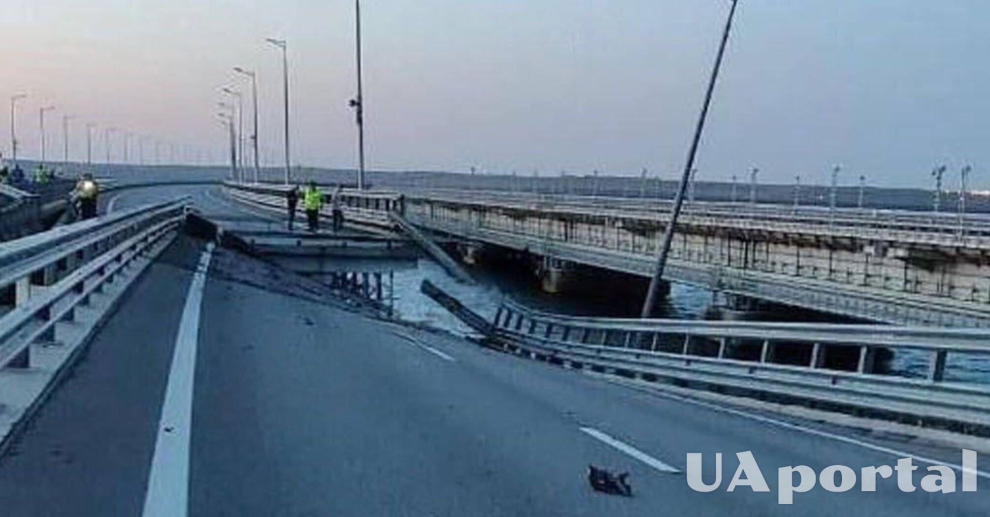 Появились новые фото и видео последствий атаки на Крымский мост