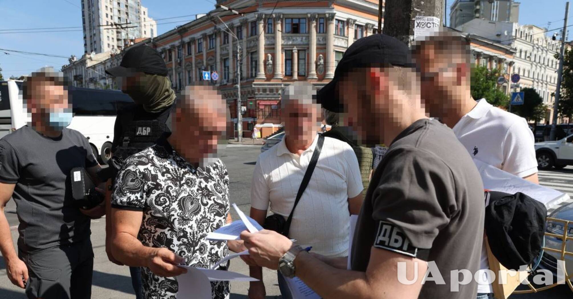 Намагався втекти: ДБР затримало колишнього одеського військкома Борисова у Києві (фото, відео)