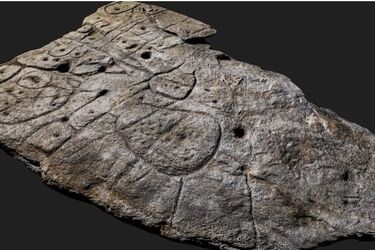 У Франції знайшли кам‘яну карту віком 4000 років, яка є найдавнішою у Європі