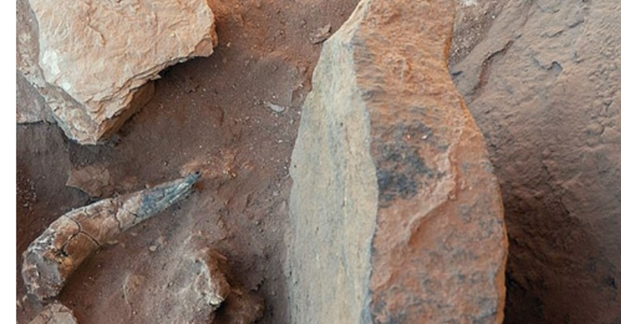У Саудівській Аравії знайшли кам‘яні споруди віком 7000 років: старші за Стоунхендж та єгипетські піраміди 
