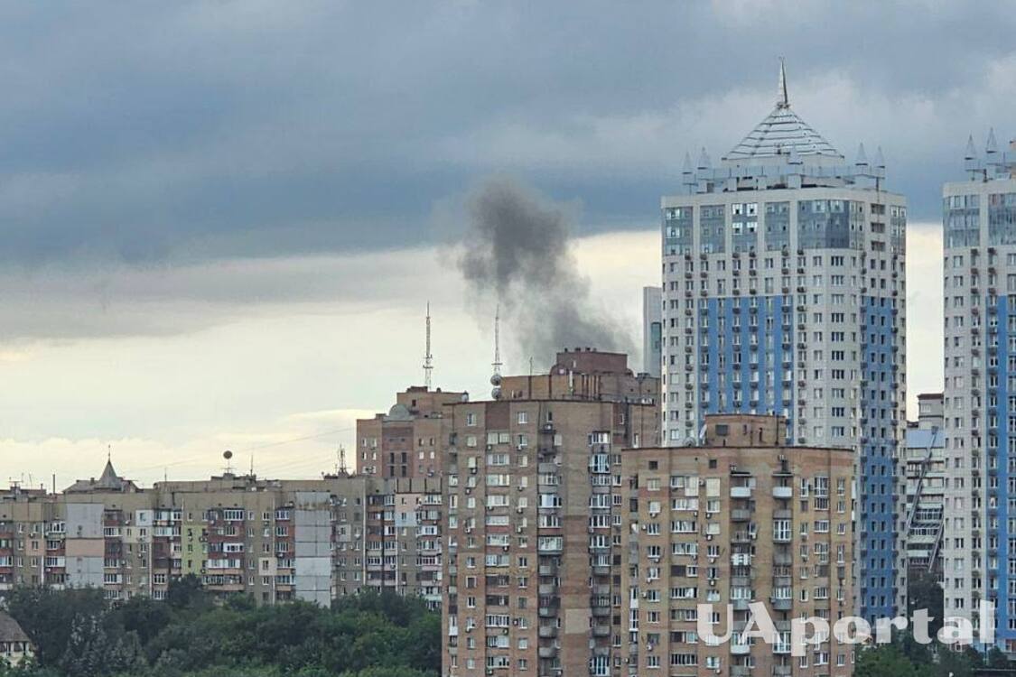 У Донецьку стався 'приліт' по будівлі 'МВС ДНР' (фото та відео)