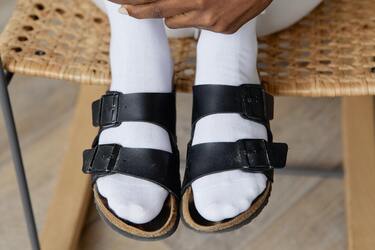 Як відновити білизну шкарпеток без зайвих витрат