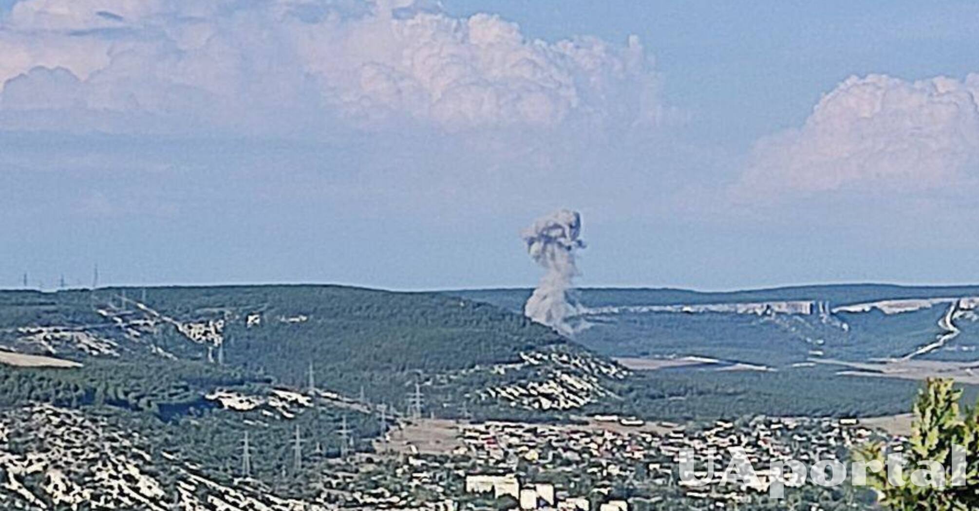 В Балаклаве в Крыму раздался взрыв: вероятно горят склады окупантов ( фото, видео)
